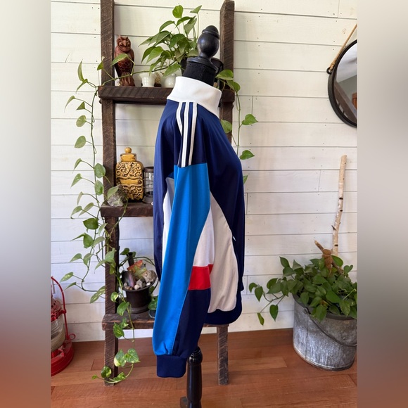 Adidas Vintage Navy Blue and White Zip-Up Track Jacket - Picture 9 of 17